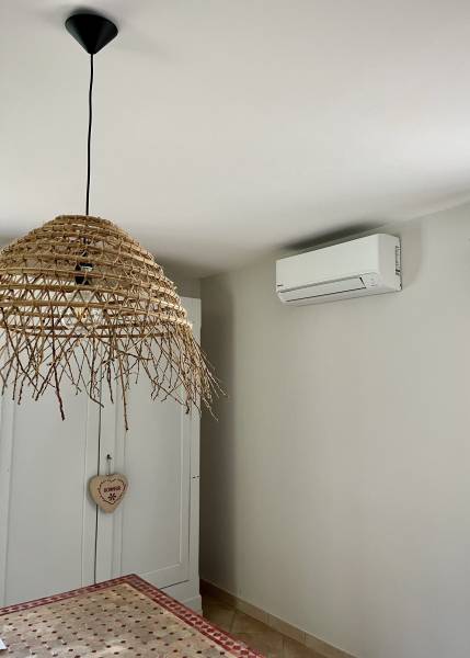 Pose et mise en service d'un Mono-split Panasonic dans une maison à Saint-Lys